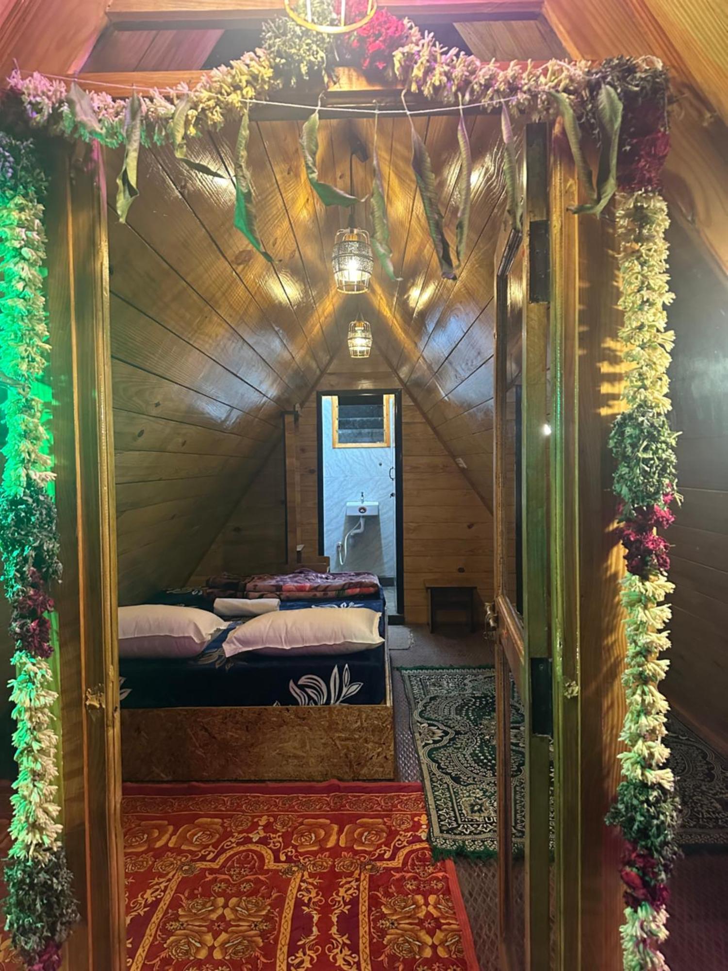Вилла Magica Mount A Frame Wood House Кодайканал Экстерьер фото