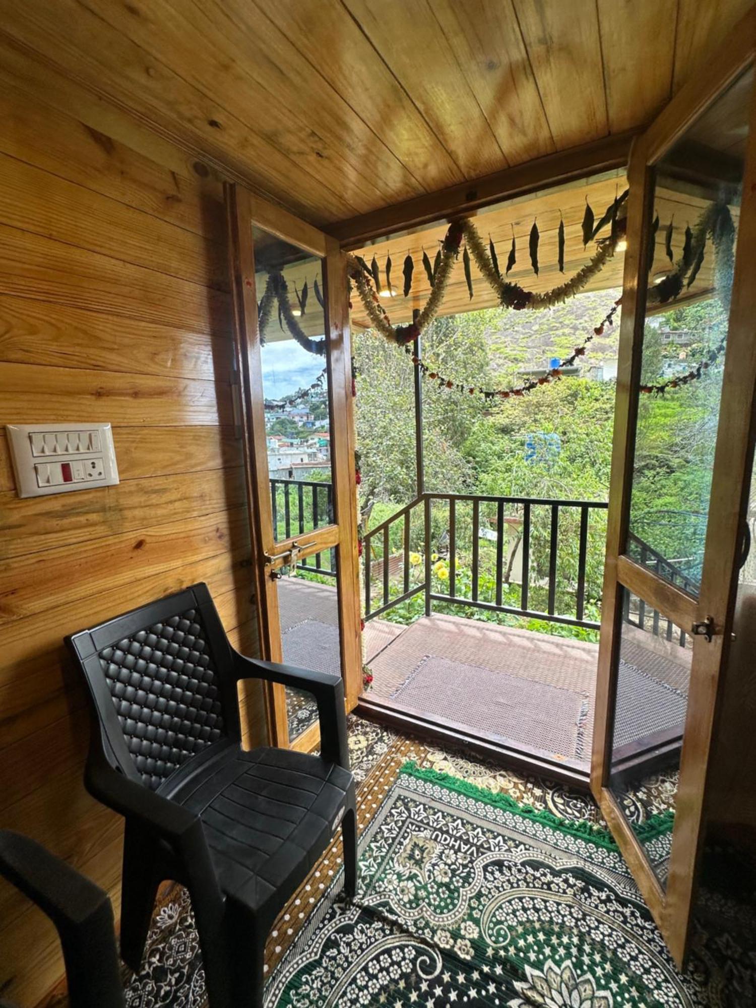 Вилла Magica Mount A Frame Wood House Кодайканал Экстерьер фото